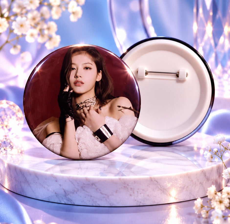 Twice بروشات فرقة