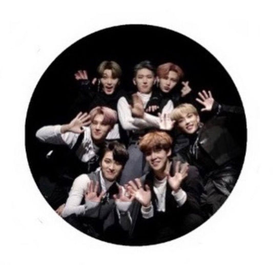 ATEEZ بروشات فرقة