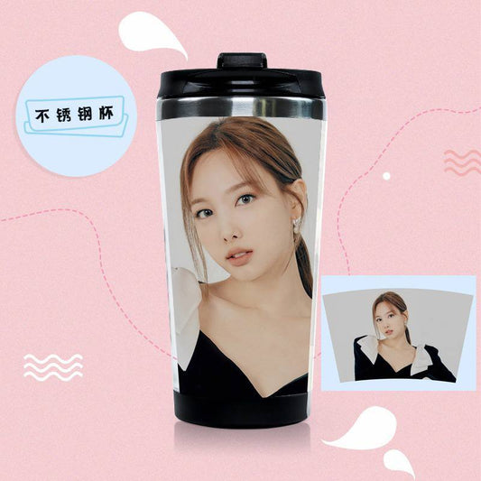 Twice مطارات اعضاء فرقة